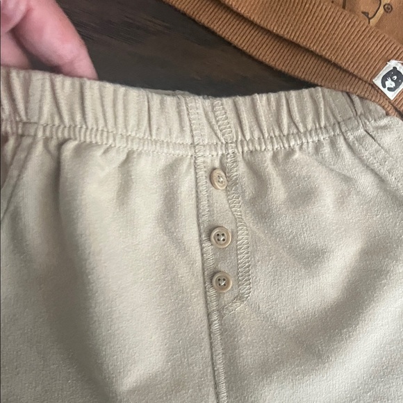 Rabbit and Bear Tan Jogger set - Picture 4 of 6